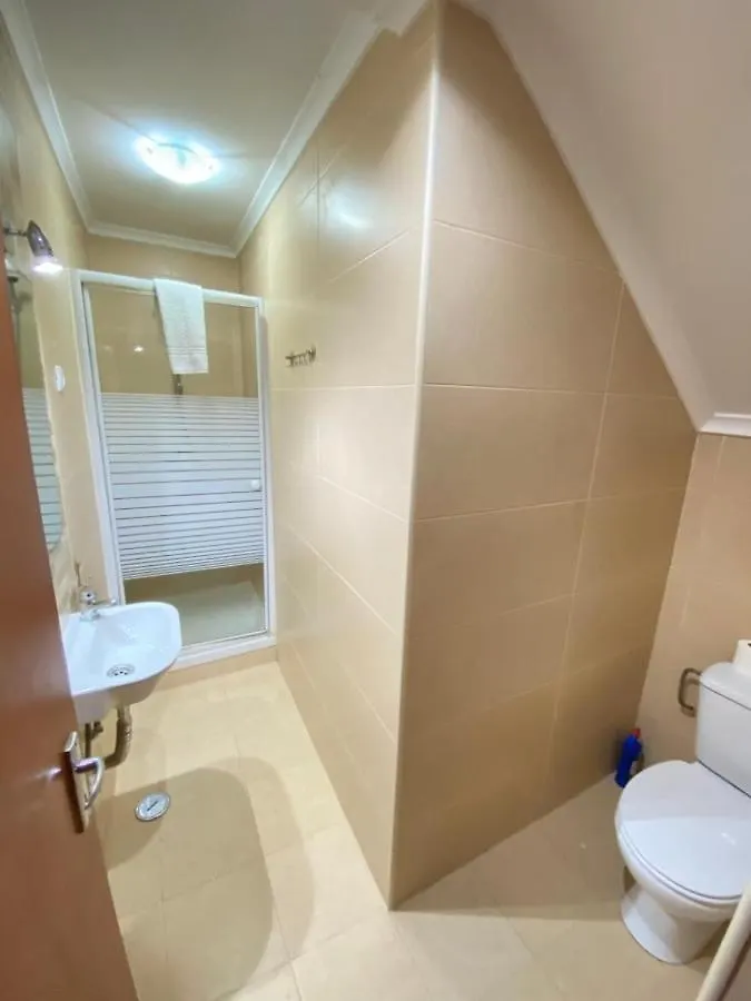 Duplex Proximo Do Aeroporto Lisboa Apartment