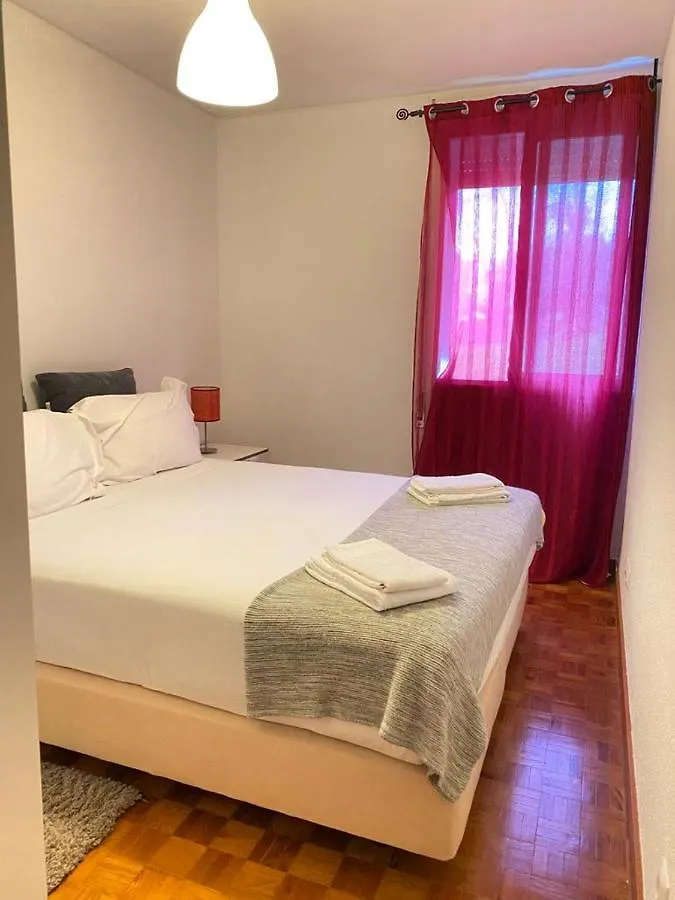 Duplex Proximo Do Aeroporto Lisboa Apartment  Lisbon
